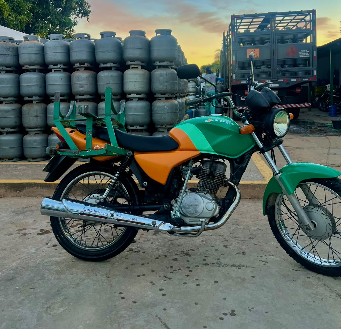 Motos padronizados para entrega de GLP